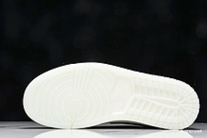 Hyperoad JORDAN Low AIR 1 0706